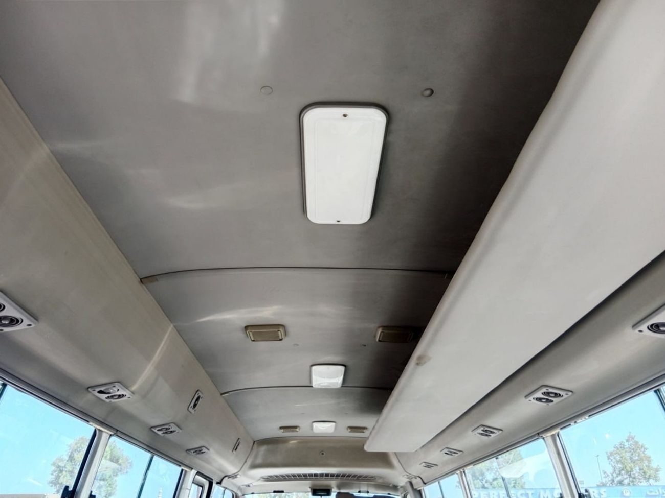 Toyota Coaster TOYOTA COASTER BUS RIGHT HAND DRIVE(PM11051)