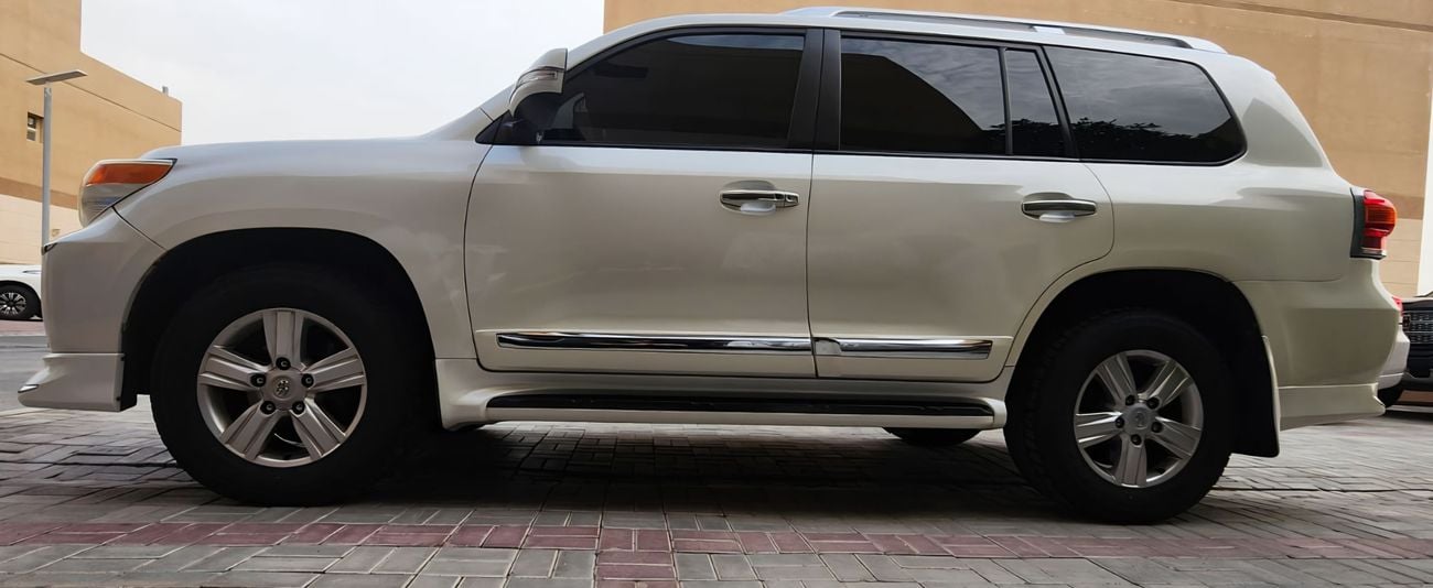 Toyota Land Cruiser GXR