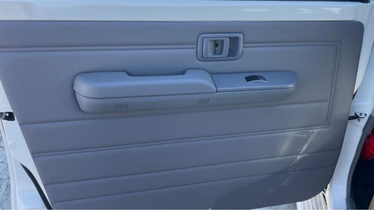 Toyota Land Cruiser 70 TOYOTA LAND CRUISER LC76 RHD NEW SHAPE 4.2 L 2024