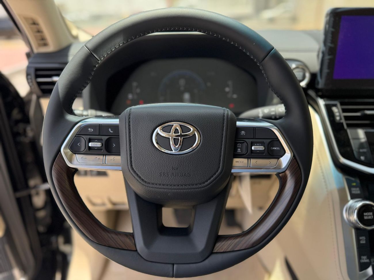 تويوتا لاند كروزر تويوتا لاندكروزر GXR 2025 | V6 توين تيربو | فل أوبشن | زيرو | خليجي