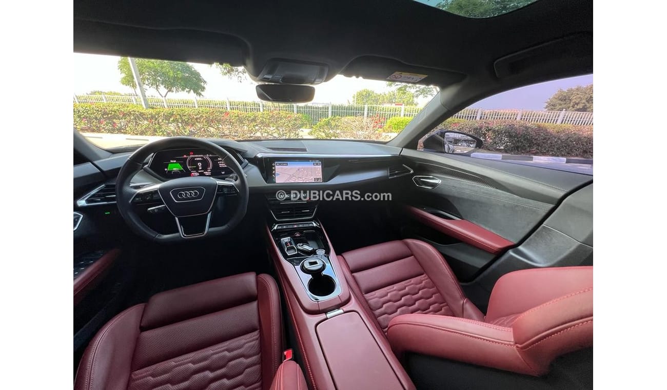 Audi etron GT AUDI GT E-TRON 2022 GCC SPCIAL EDITIONS UNDER WARRANTY WITH SERVICE CONTRACT