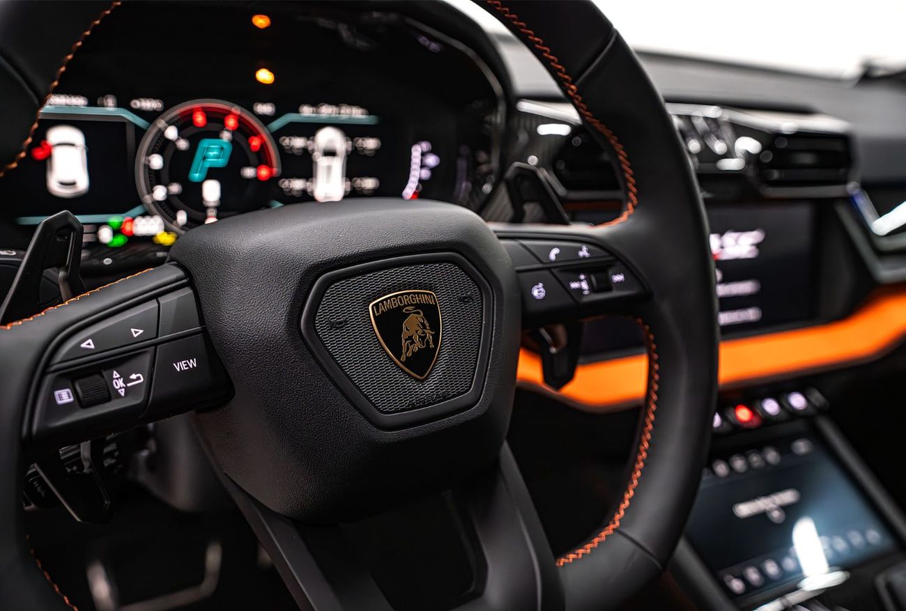 لامبورغيني اوروس محرك لامبورجيني أوروس 4.0 لتر V8 بشاحن توربيني مزدوج + محركات إلكترونية