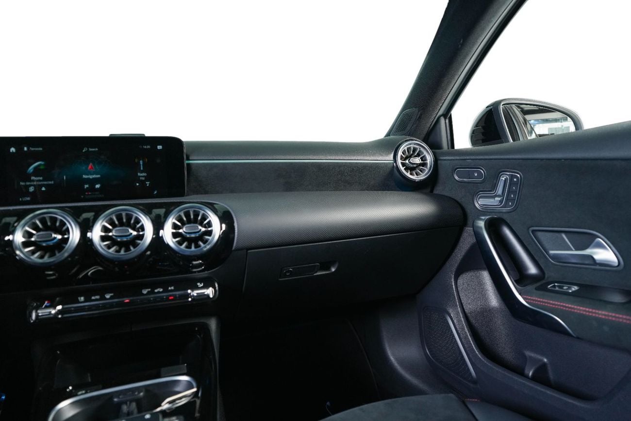 مرسيدس بنز A 35 AMG 4MATIC PREMIUM 4MATIC