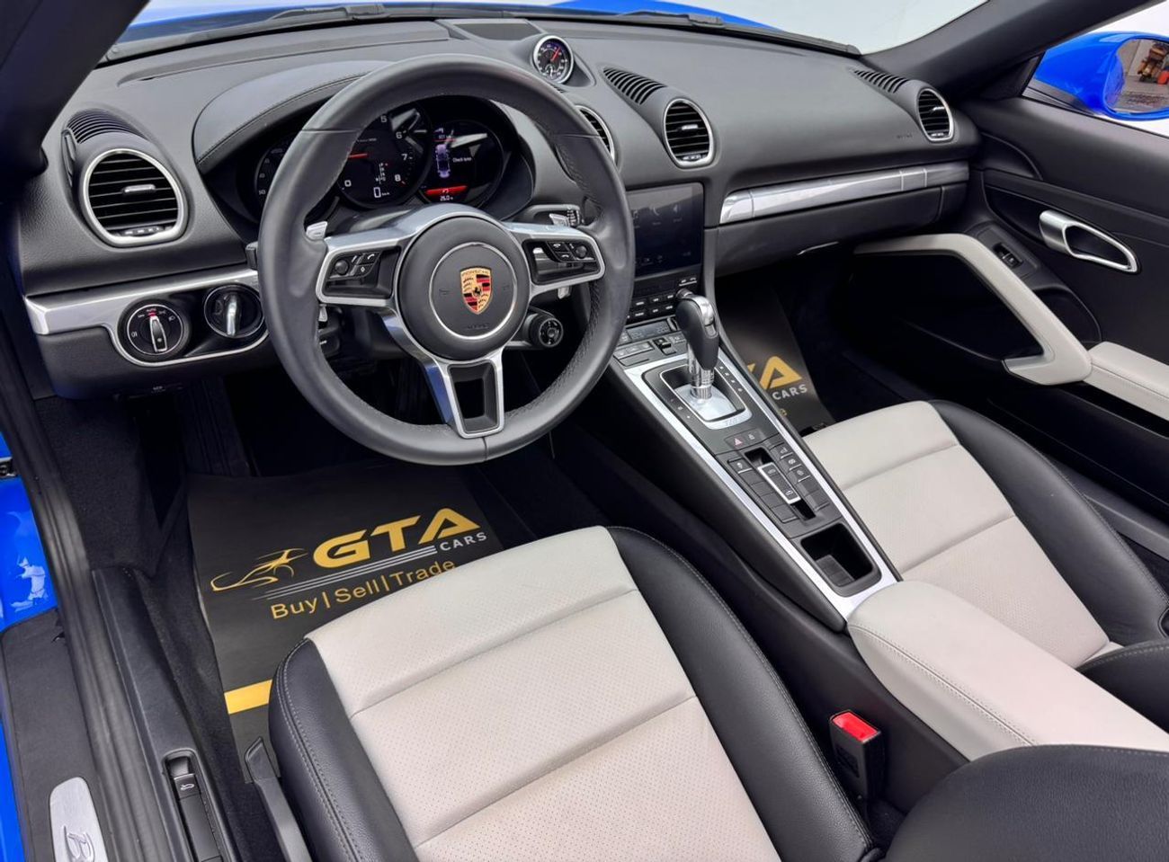 بورش بوكستر 718 Std 2.0L A/T 2024 Porsche 718 Boxster Convertible, June / 2026 Porsche Warranty, Excellent Condition