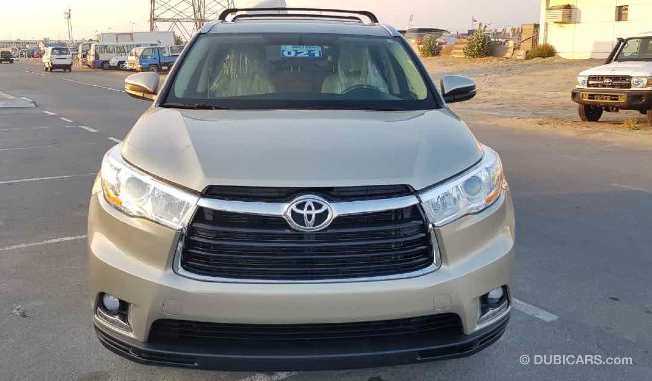 Toyota Highlander fresh and imported and very clean inside out and ready to drive