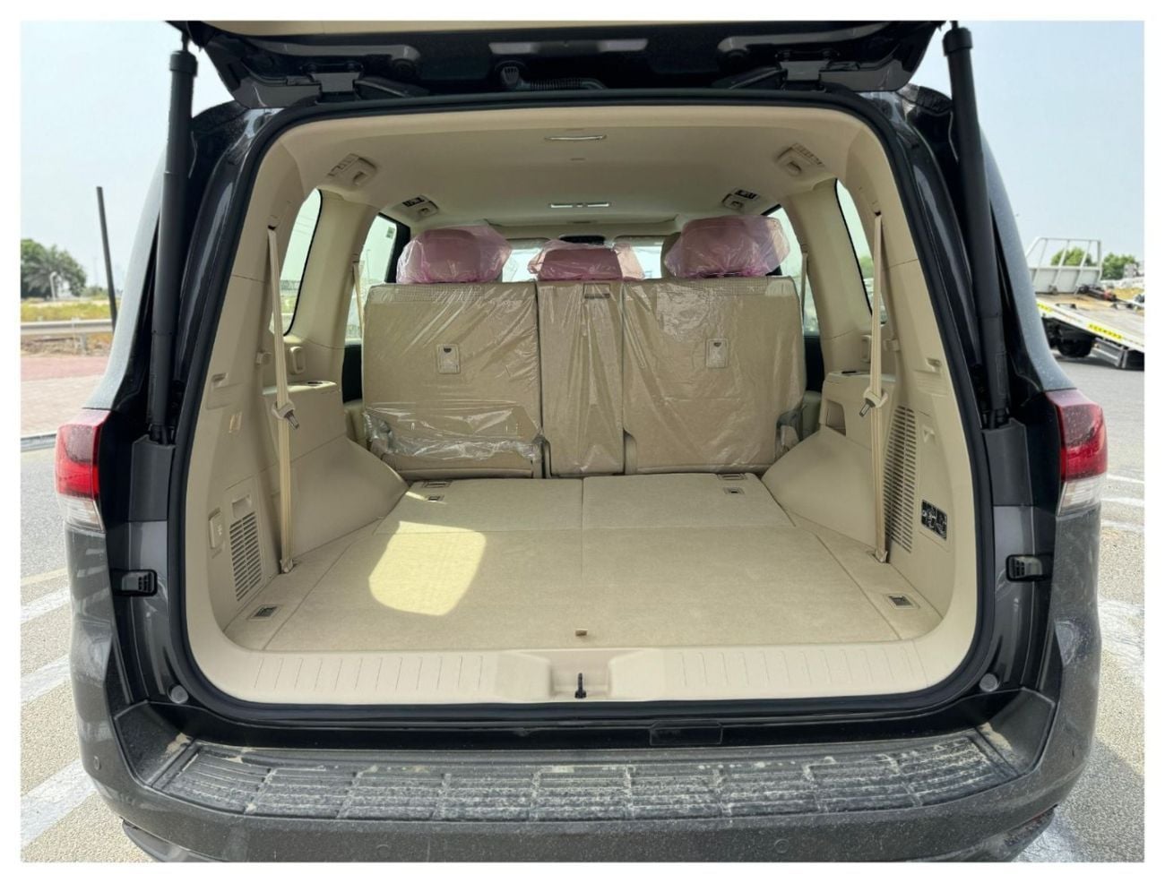 Toyota Land Cruiser GXR 4.0L FULL OPTION WITH SUNROOF AND COOLING BOX