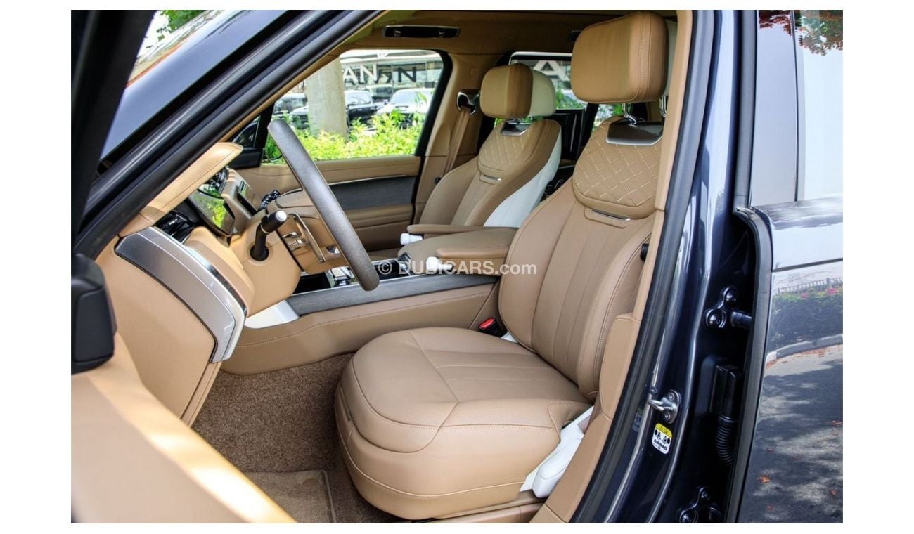 Land Rover Range Rover 2023 Range Rover SV V8 Gold Edition