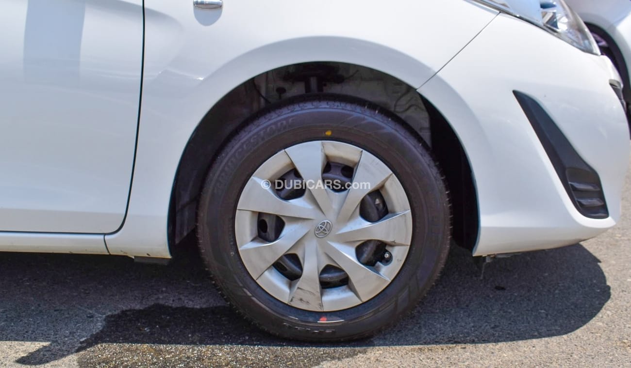 Toyota Yaris 1.5 L E