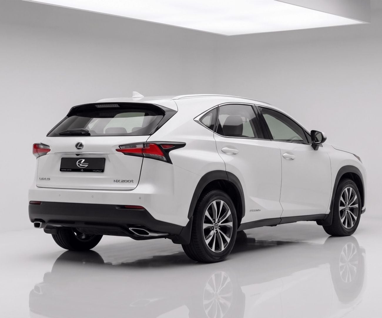 لكزس NX200t PLATINUM