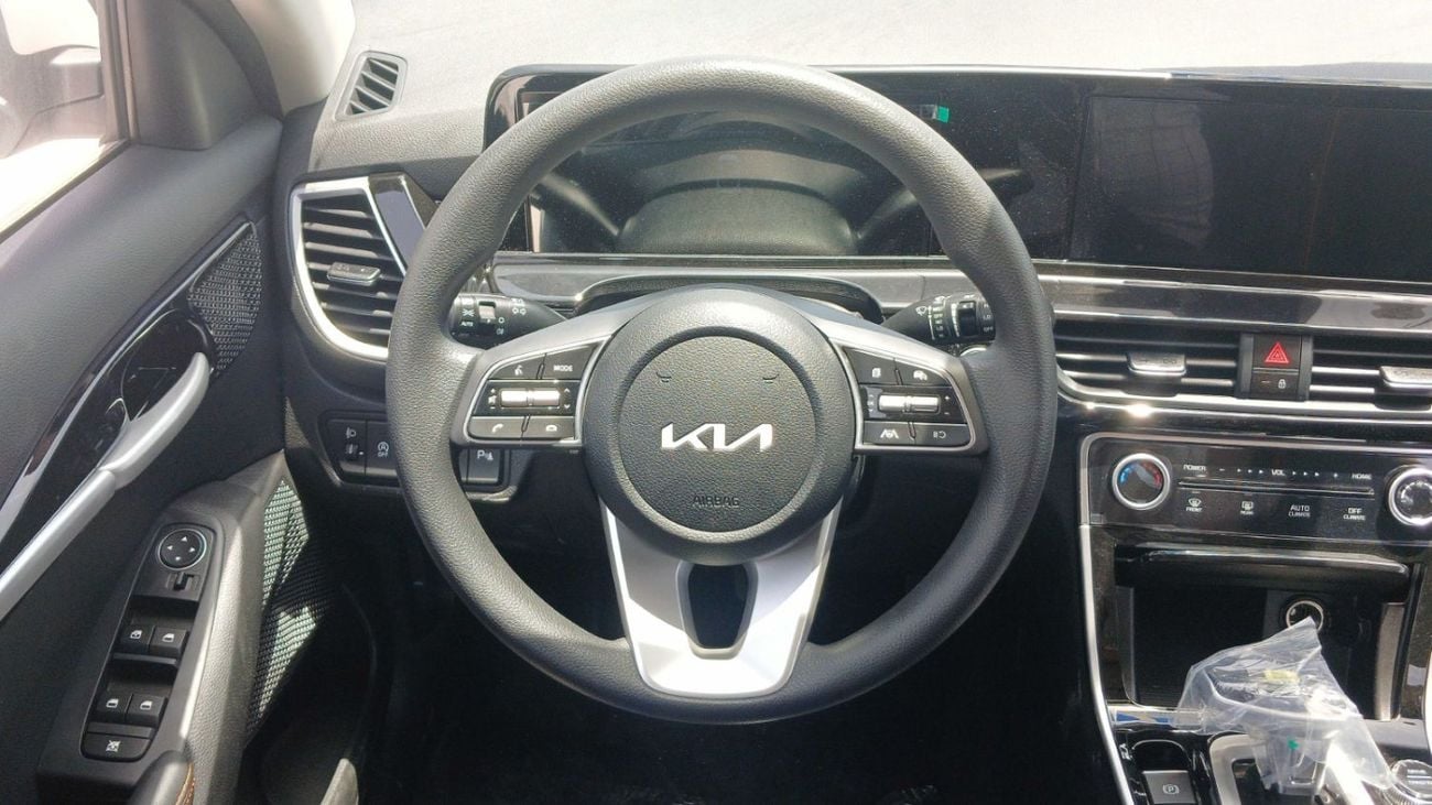 Kia Seltos 1.5L, Leather Seat, Push start, Alloy wheels, Full option Model 2025