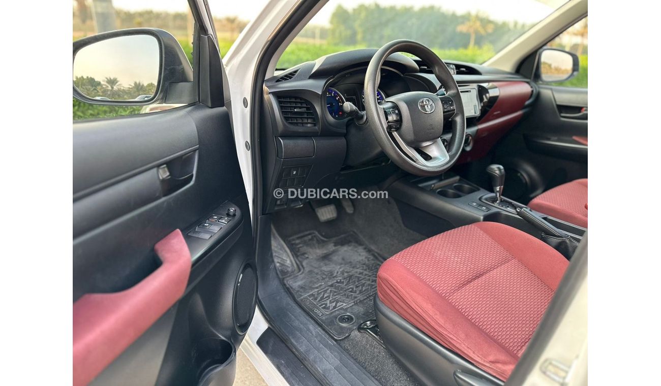 Toyota Hilux Hilux GLX 2020 GCC Full automatic // Perfect condition // low mileage
