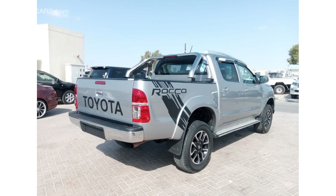 تويوتا هيلوكس TOYOTA HILUX RIGHT HAND DRIVE (PM946)