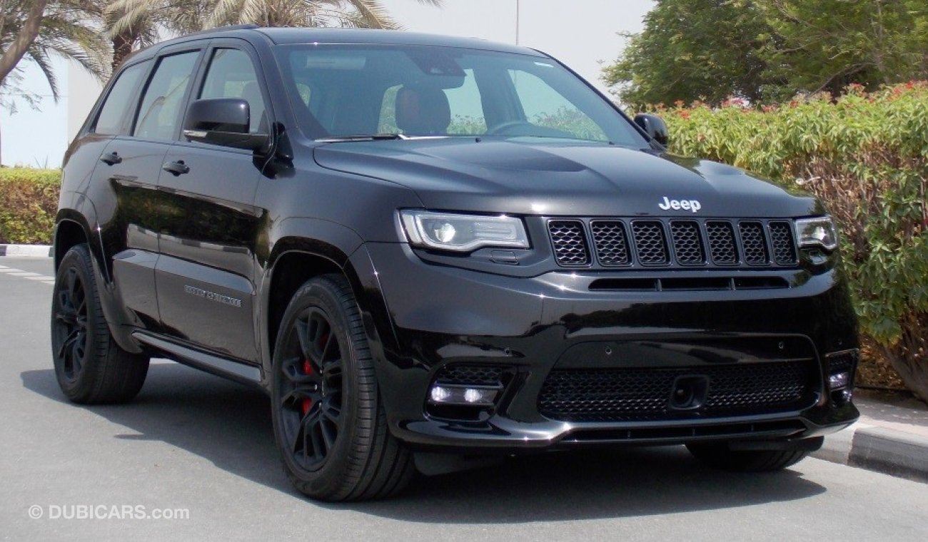 Jeep Grand Cherokee Brand New 2017 SRT 4X4 SPORT GCC CARBON FIBER  3 YEARS OR 60000 KM AT The DEALER DSS OFFER