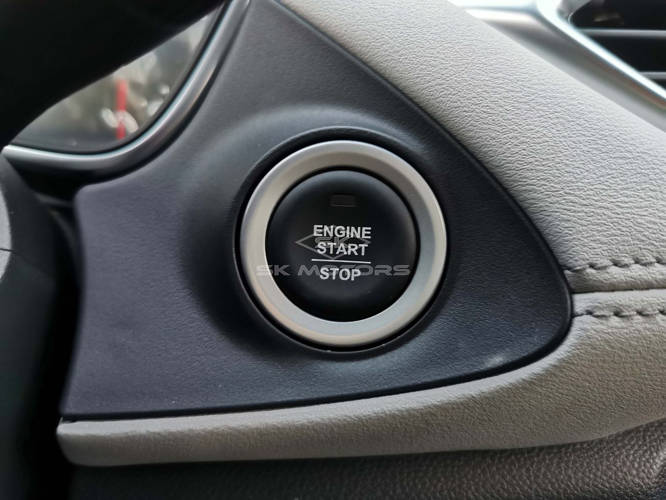 Chevrolet Captiva 1.5L, 17" Rims, Driver Power Seat, Parking Sensors, Front & Rear A/C, Sunroof (CODE # CHCA01)