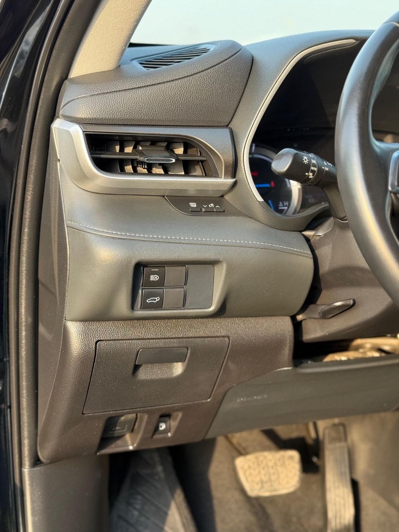 Toyota Highlander XLE Hybrid sunroof,leather,push start Full Option