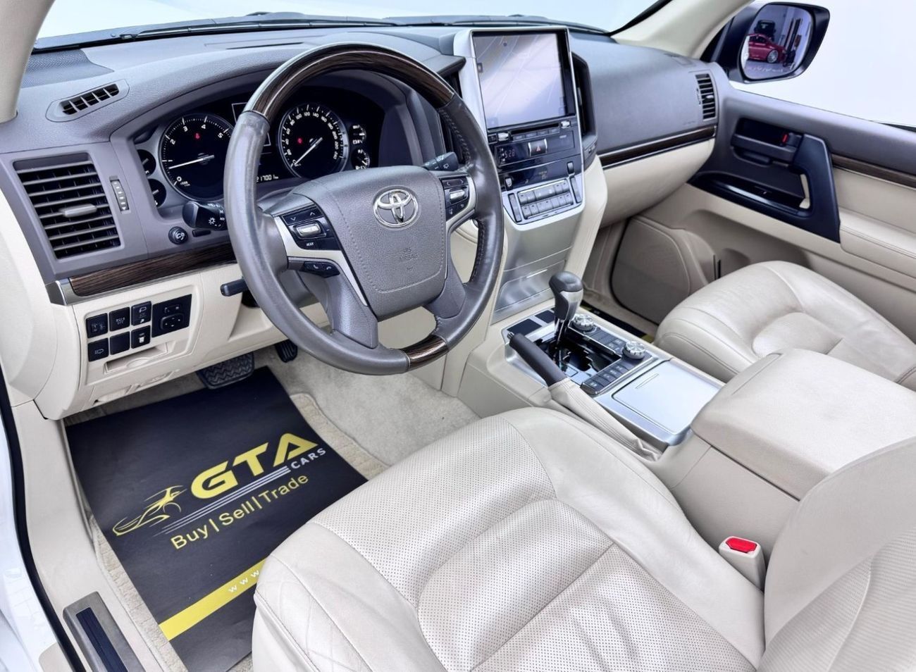 Toyota Land Cruiser GXR 4.6L 2019 Toyota Land Cruiser GX-R, 1 Year Warranty, Full Agency Service History, GCC