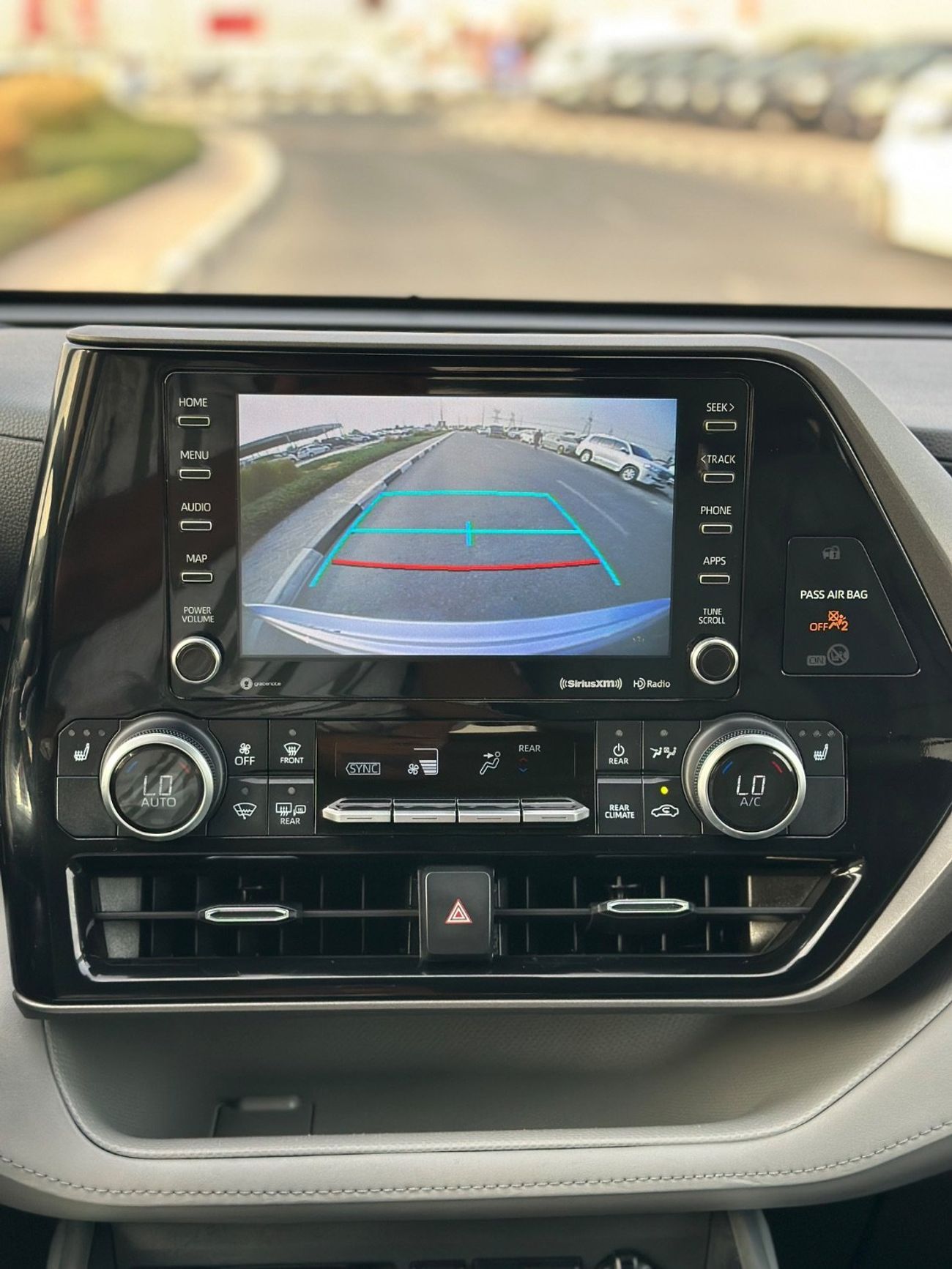 تويوتا هايلاندر XLE premium 2.5 L