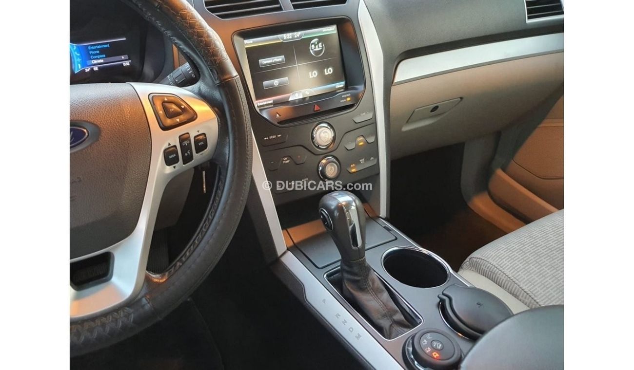 Ford Explorer XLT خليجية