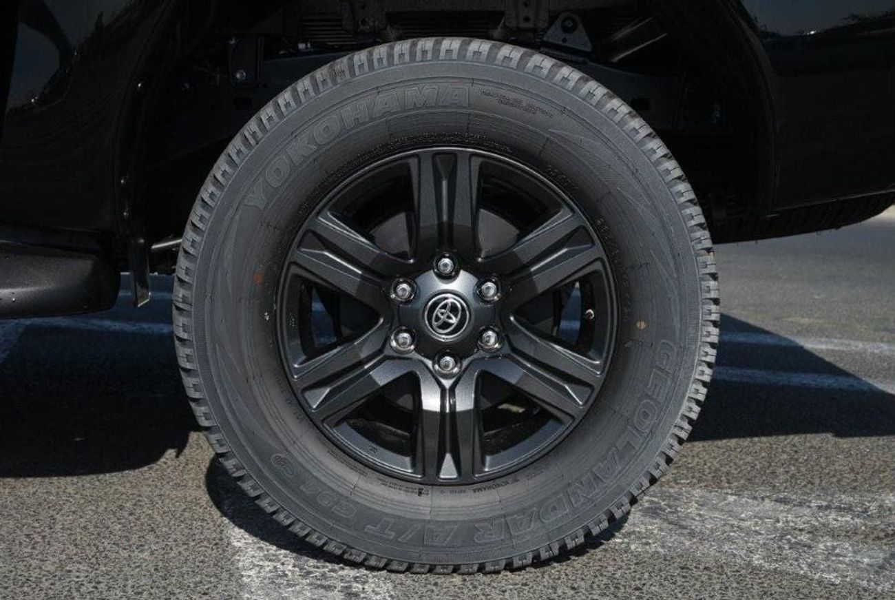 تويوتا هيلوكس 2025 TOYOTA HILUX DOUBLE CAB SR5 2.7L PETROL 4WD 5-SEAT AT