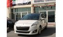 Peugeot 5008 GCC - ORIGINAL PAINT - ACCIDENTS FREE - 1600 CC - CAR IS IN PERFECT CONDITION INSIDE OUT