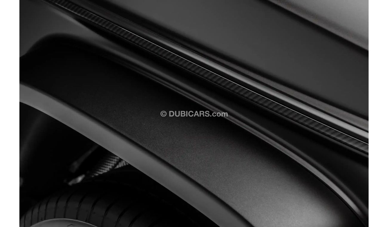 Mercedes-Benz G 63 AMG 4.0L V-8 Twin-Turbocharged Engine + eMotor