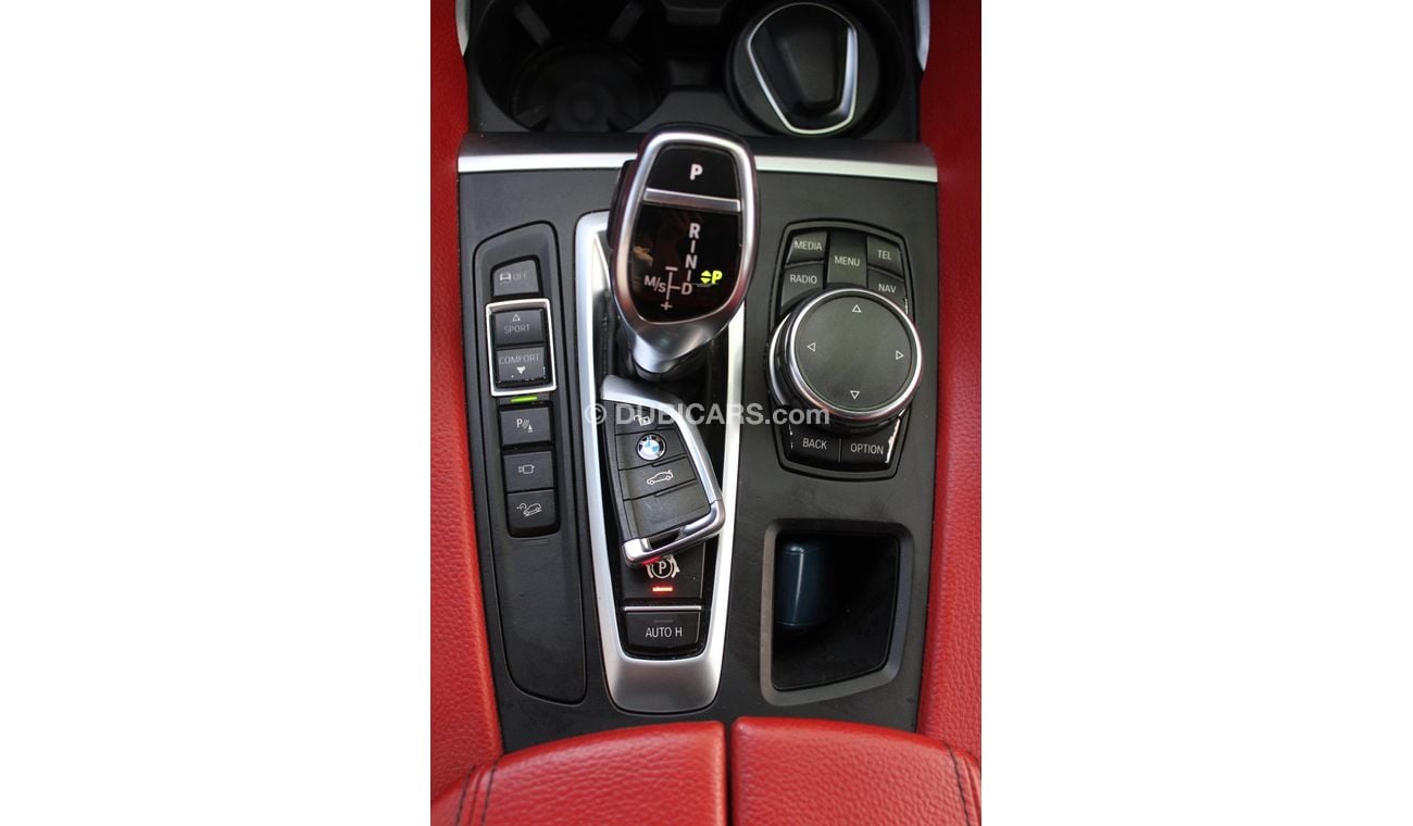 BMW X6 50i M Sport GCC - ACCIDENTS FREE - M KIT - FULL OPTION - 4.4 L - PERFECT CONDITION INSIDE OUT - ORIG