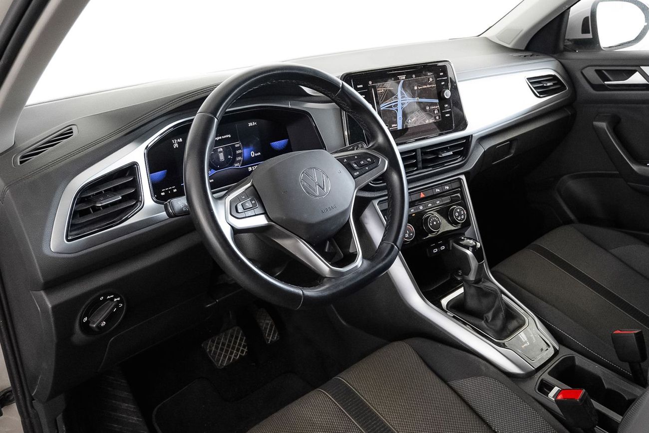 فولكس واجن T ROC Life 1.4L