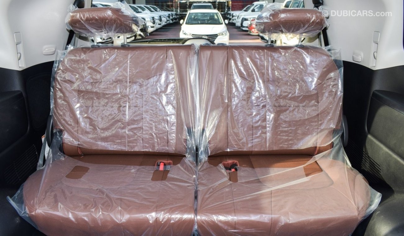 تويوتا لاند كروزر VXR Grand Touring S 5.7 V8 فقط للتصدير