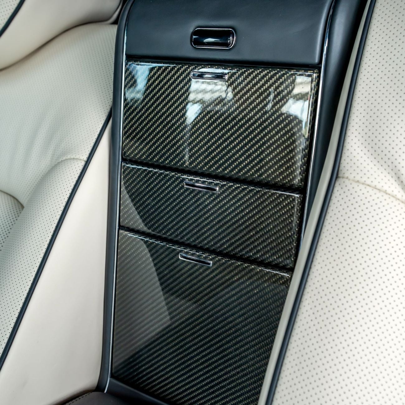 مرسيدس مايباخ 57 Maybach 57 S - 2009 - GCC Specs - 11,000KM-IMMCULATE CONDITION