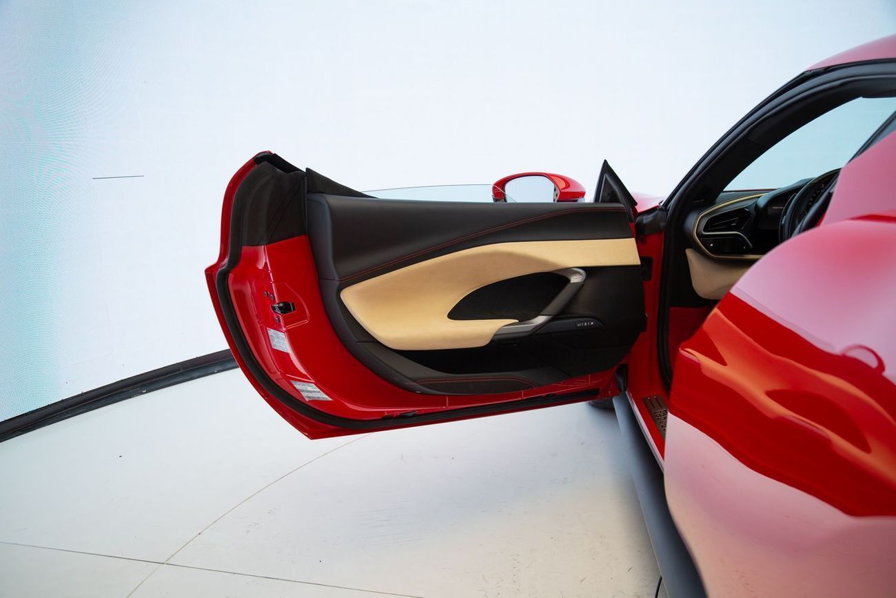 فيراري 296 GTB 3.0T V6 PHEV