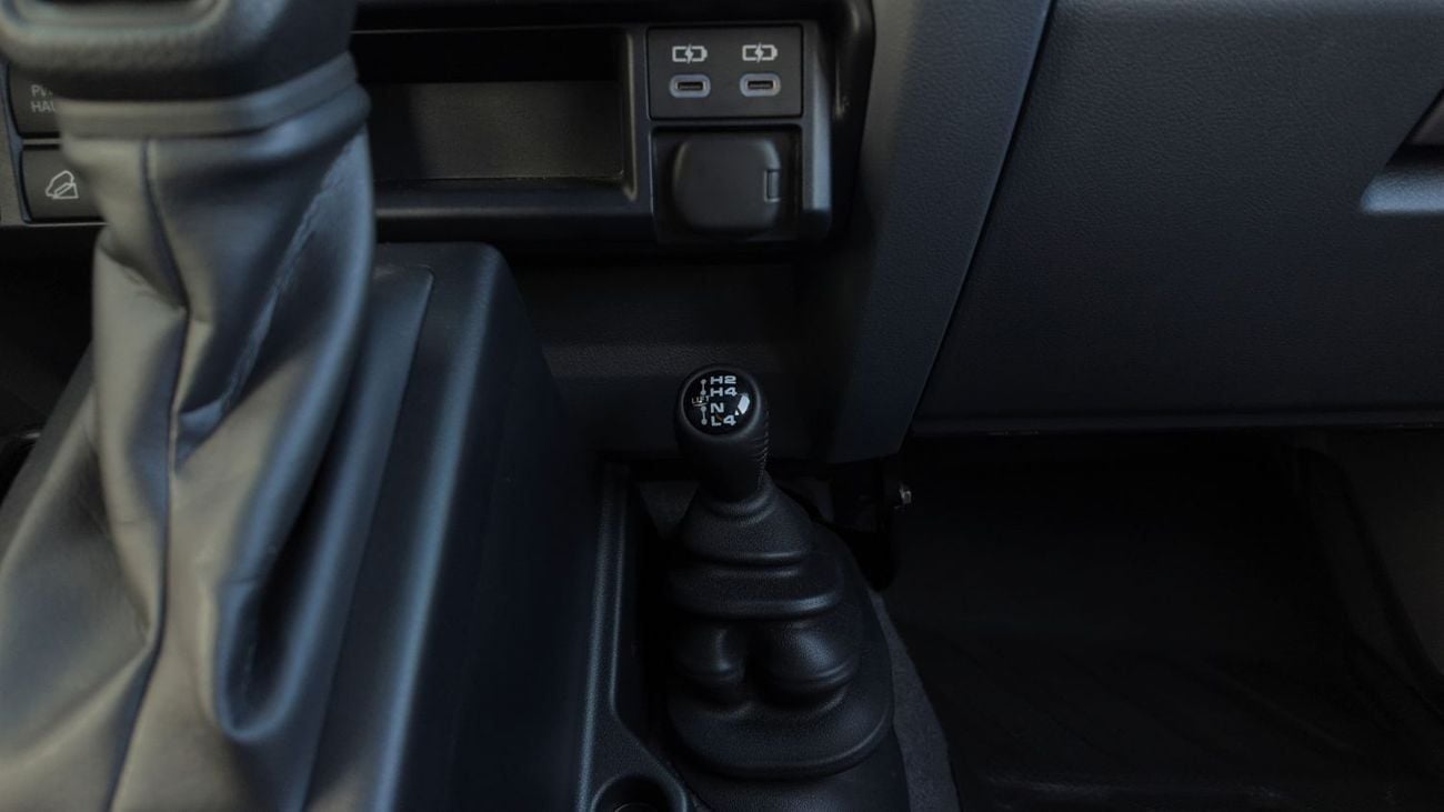 Toyota Land Cruiser 2024 Toyota Land Cruiser 70 Series Hardtop | 4.0L V6 | 228 HP | Automatic | 4x4 | GCC Specs