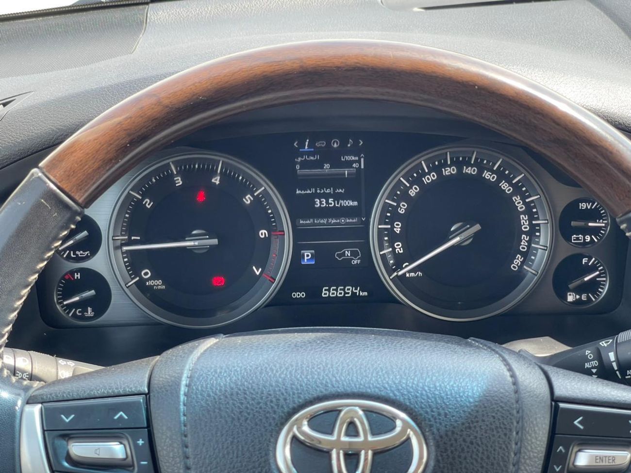 تويوتا لاند كروزر Toyota Land Cruiser VXS Grand Touring 2021 V8 5.7L