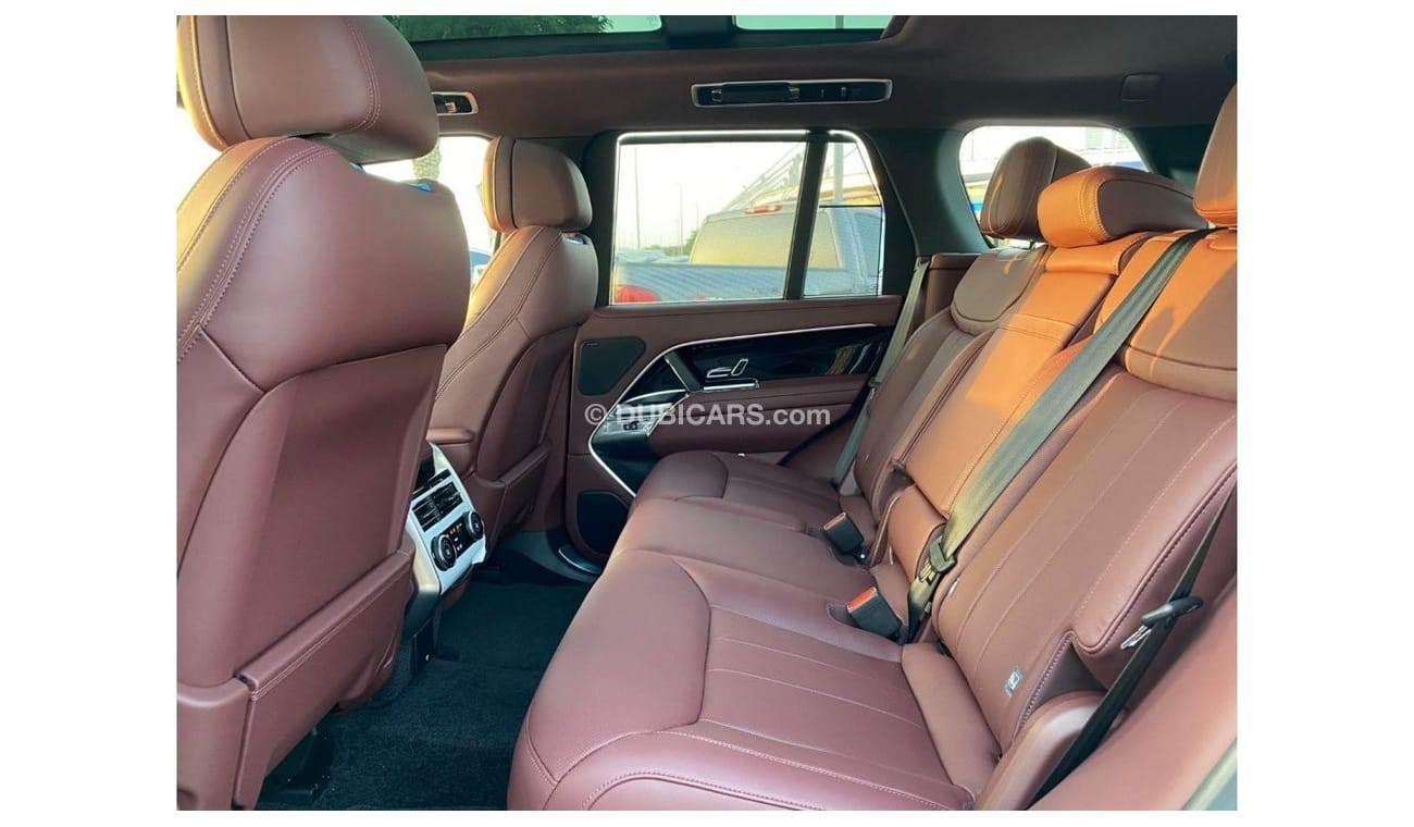 Land Rover Range Rover GCC V6 HSE UNDER WARRANTY AND SERVICE