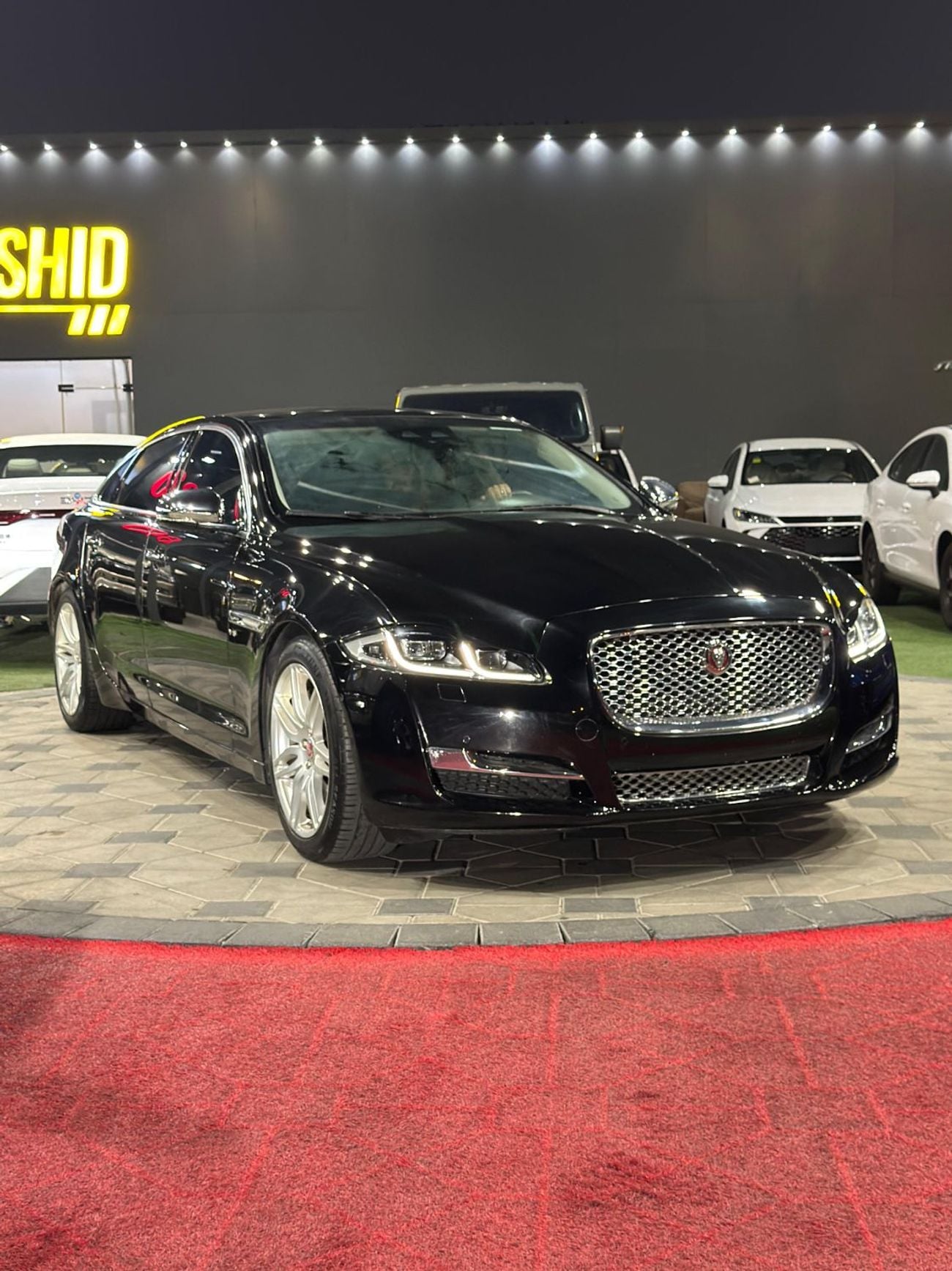 Jaguar XJ LUXURY LWB