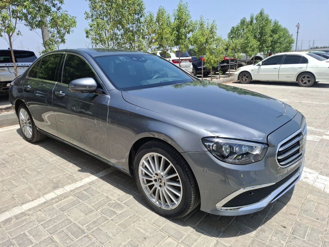 مرسيدس بنز E 250 STD (NON-GCC) مرسيدس بنز 2022