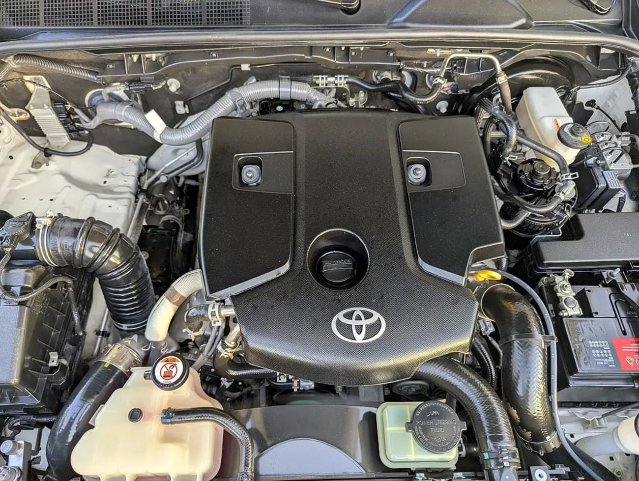 Toyota Hilux GL Diesel GCC Specs | 4x4 Pickup | Excellent Condition | Ready Work Adventure
