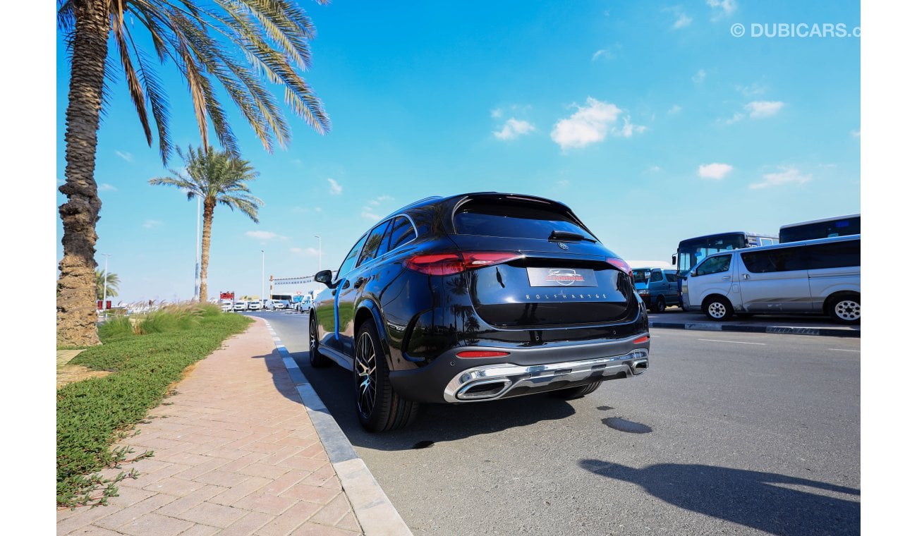 مرسيدس بنز GLC 300 Mercedes-Benz GLC 300 | ROLFHARTGE Edition | FULLY EXTERIOR CARBON FIBER |