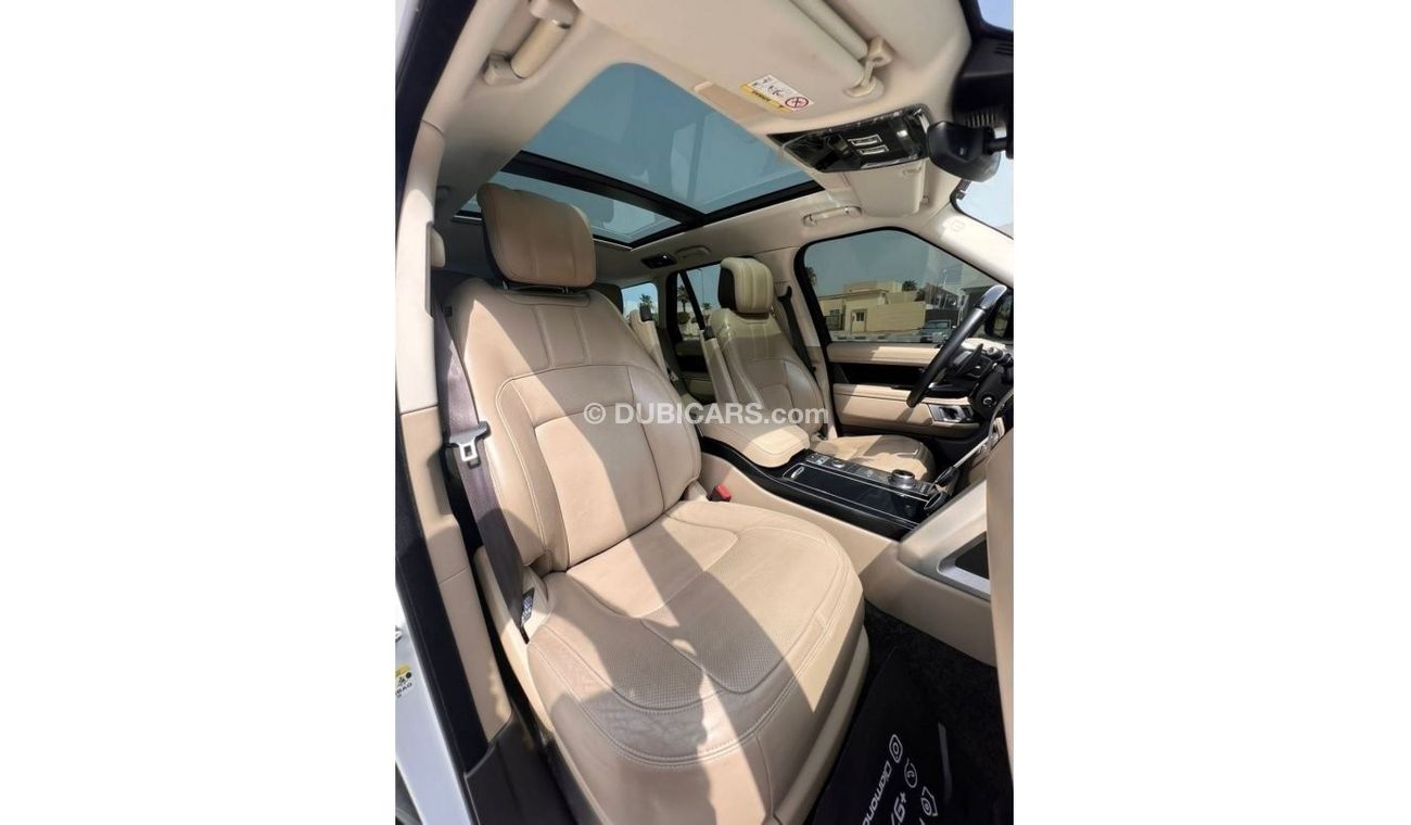 Land Rover Range Rover Range Rover Vogue HSE P400  Panoramic V6 2020 GCC Under Warranty Full Service History