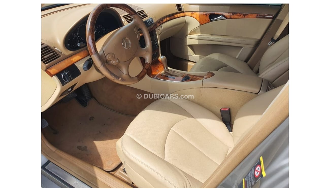 Mercedes-Benz E 280 Mercedes E280 2008 fully original paint full service history till 136000 km very clean