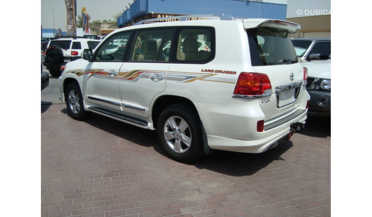 Toyota Land Cruiser VXR V8