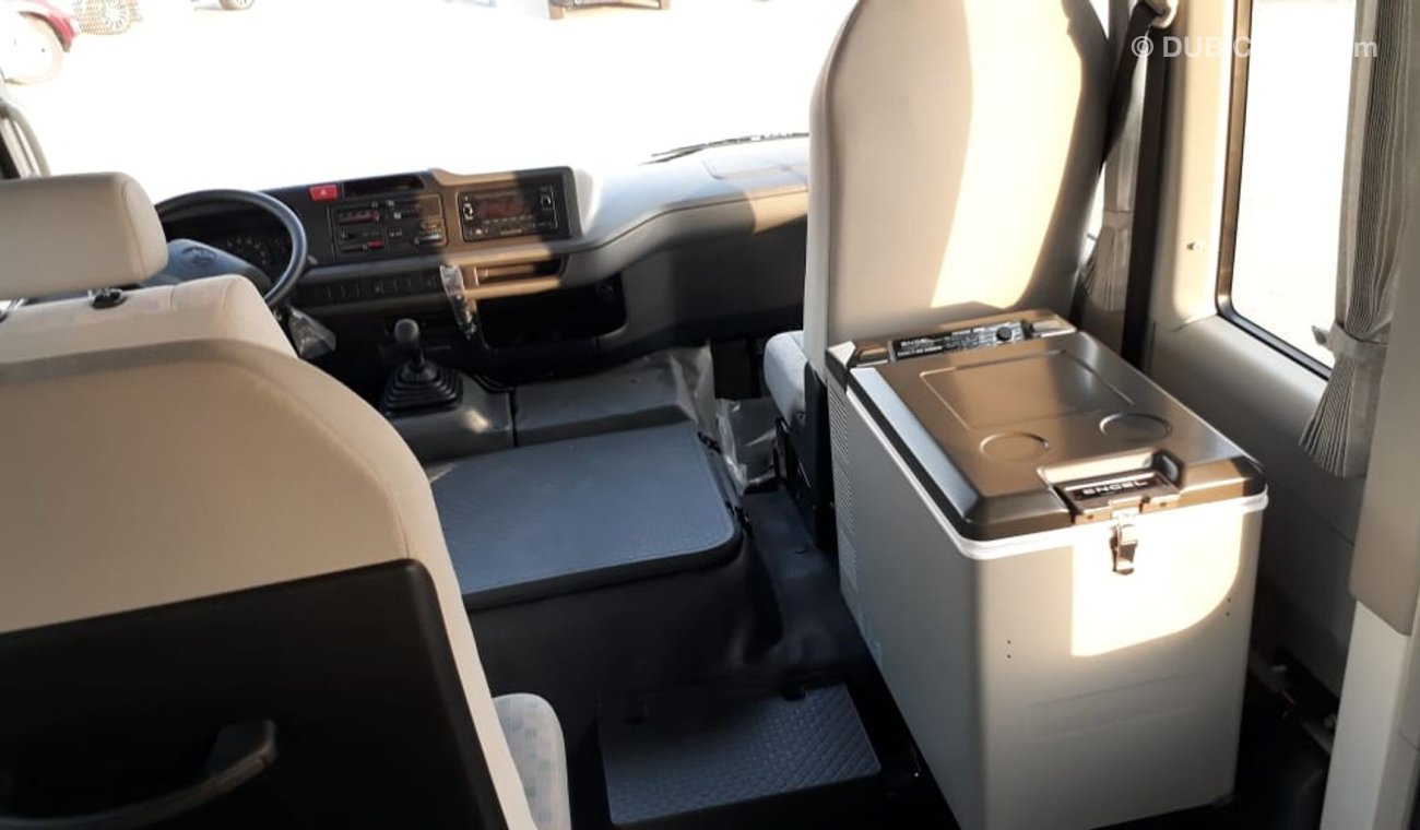 Toyota Coaster TOYOTA COASTER///// 4.2L /// 3 POINT SEAT BILT//DIESEL 22 SEAT ///FULL OPTION ////2019 ////SPECIAL O