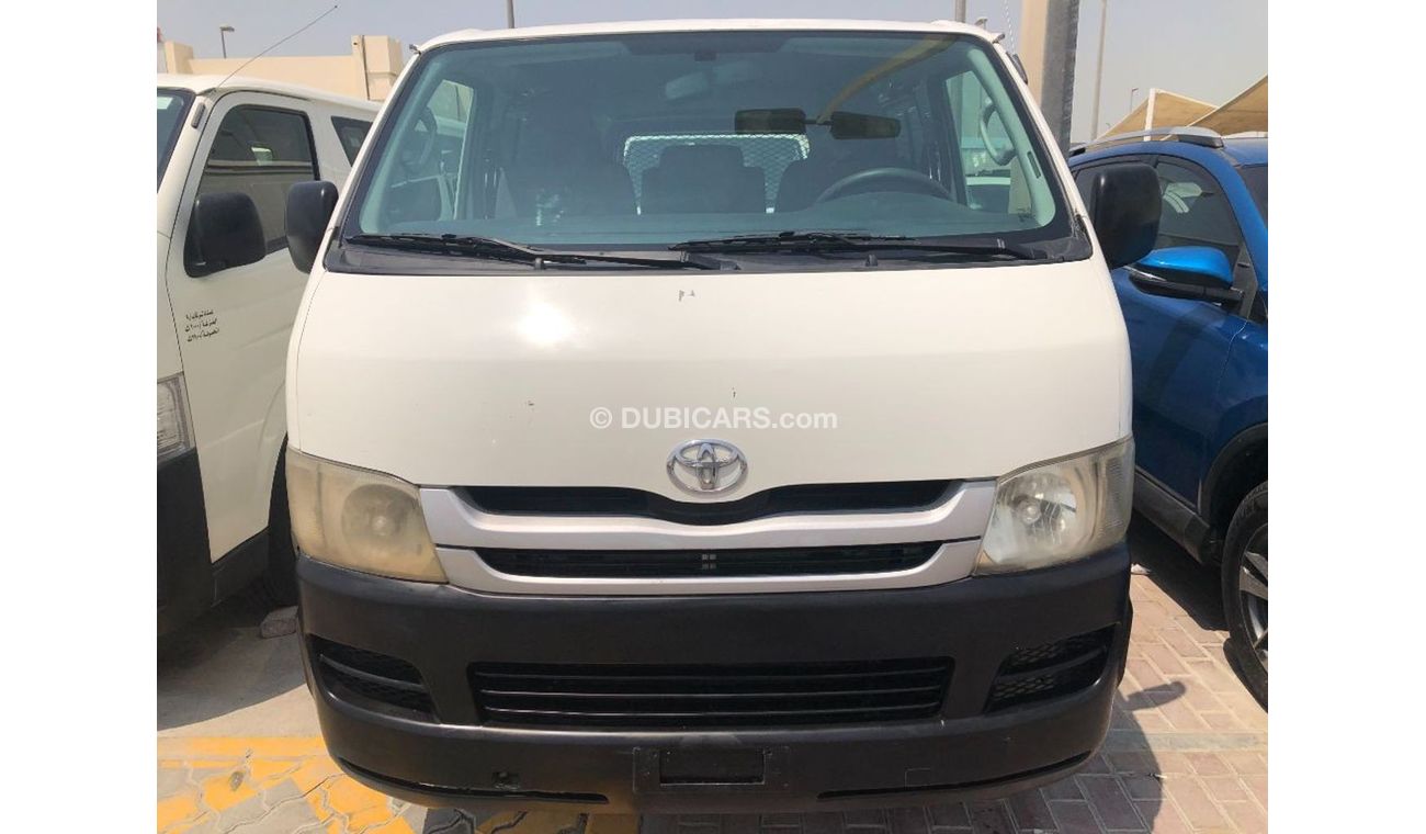 Toyota Hiace Toyota Hiace Van,model:2008.Excellent condition