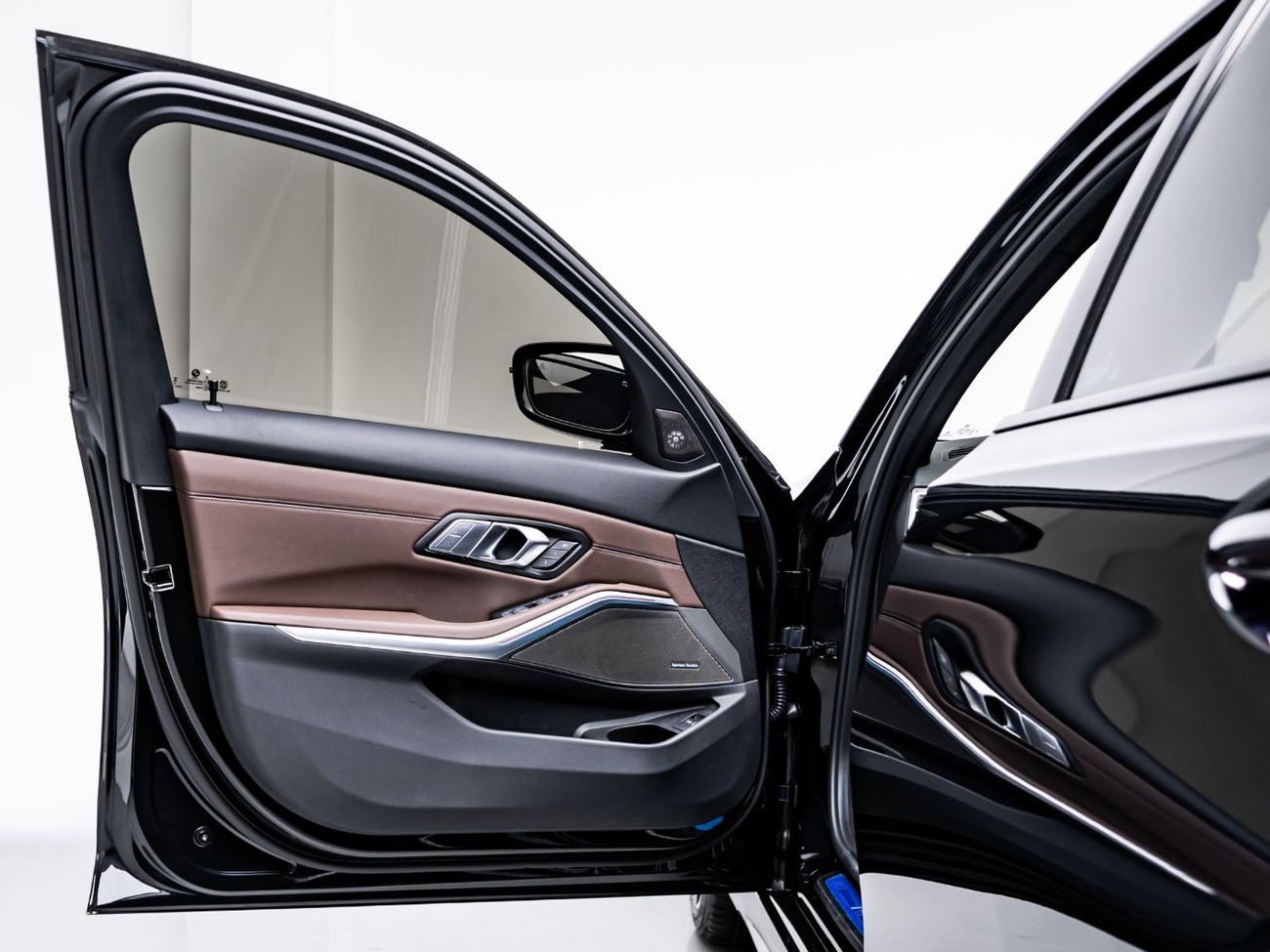 بي أم دبليو 340i 2025 BMW M340i xDrive, December 2029 BMW Warranty + Service Contract, Low KMs, GCC