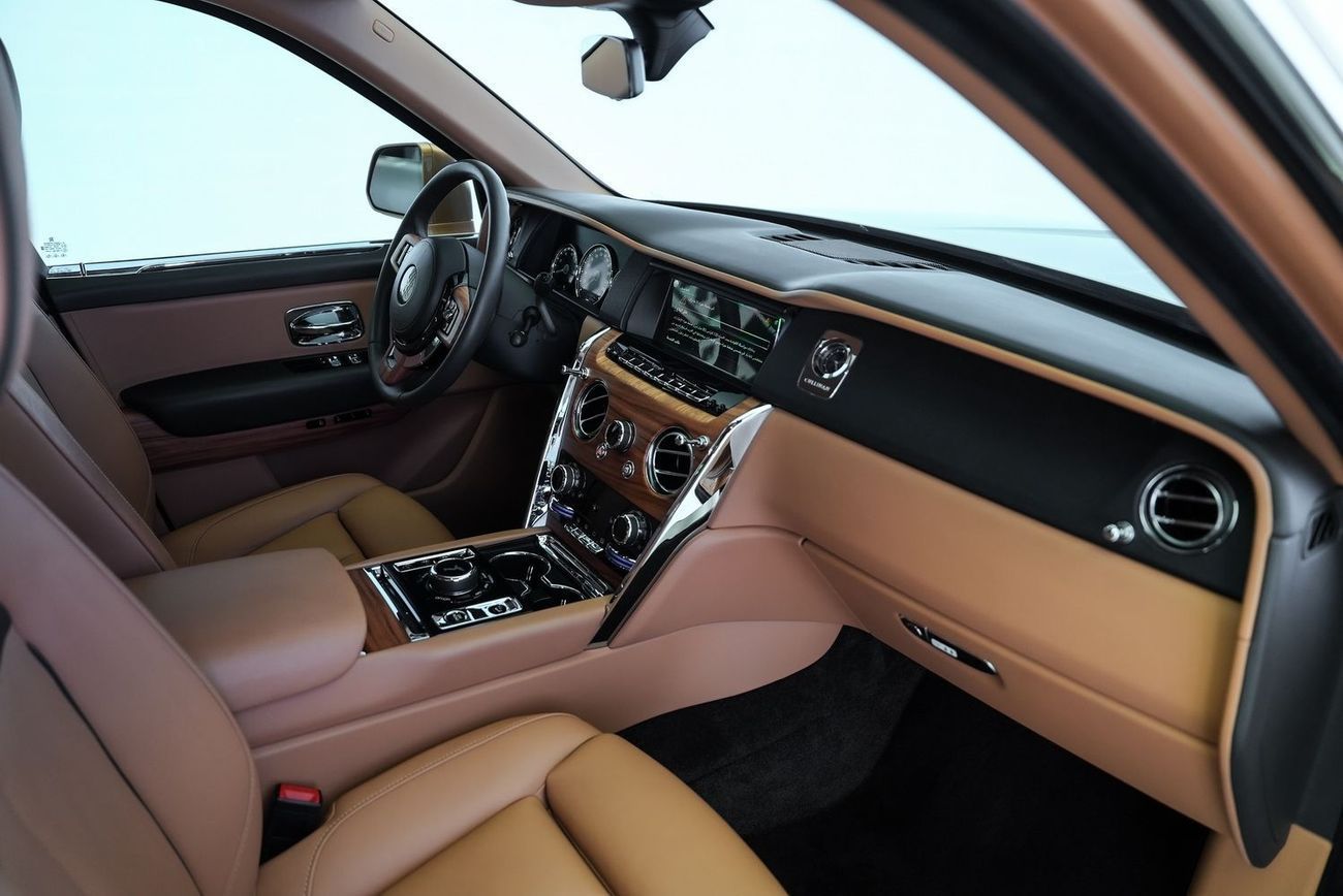 رولز رويس كولينان Rolls Royce Cullinan