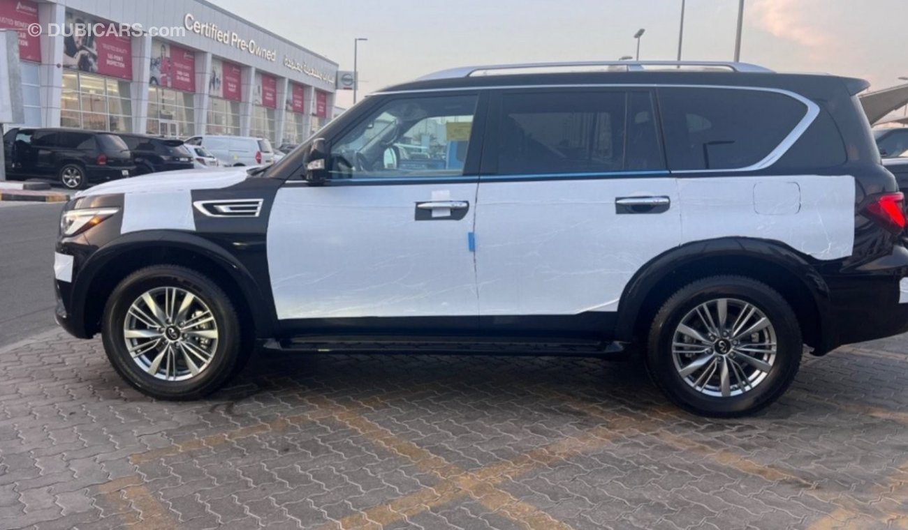 إنفينيتي QX80 الإصدار الأسود 8