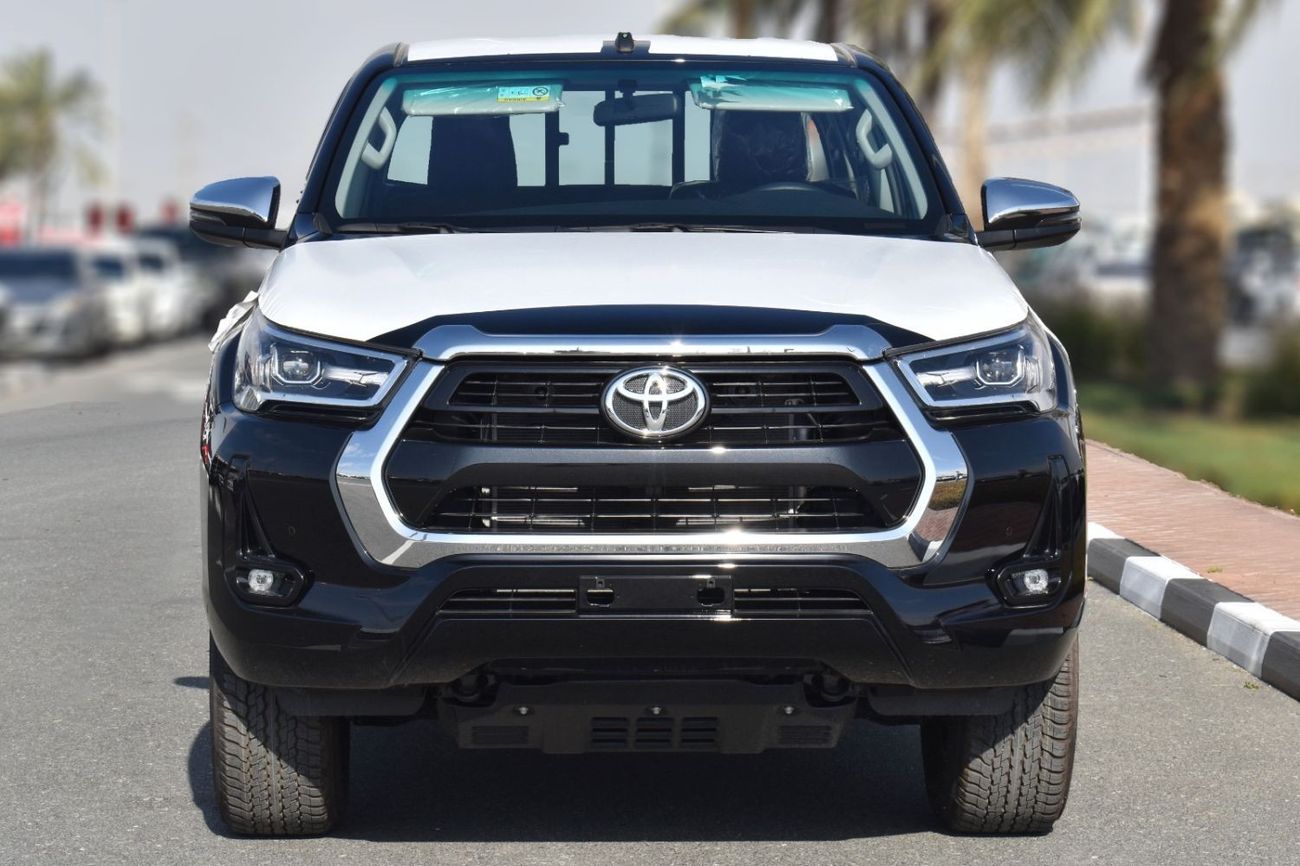 تويوتا هيلوكس TOYOTA HILUX 4.0 SR5 BLACK 2025