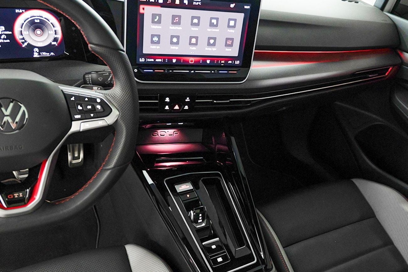 Volkswagen Golf GTI Sport 2.0T