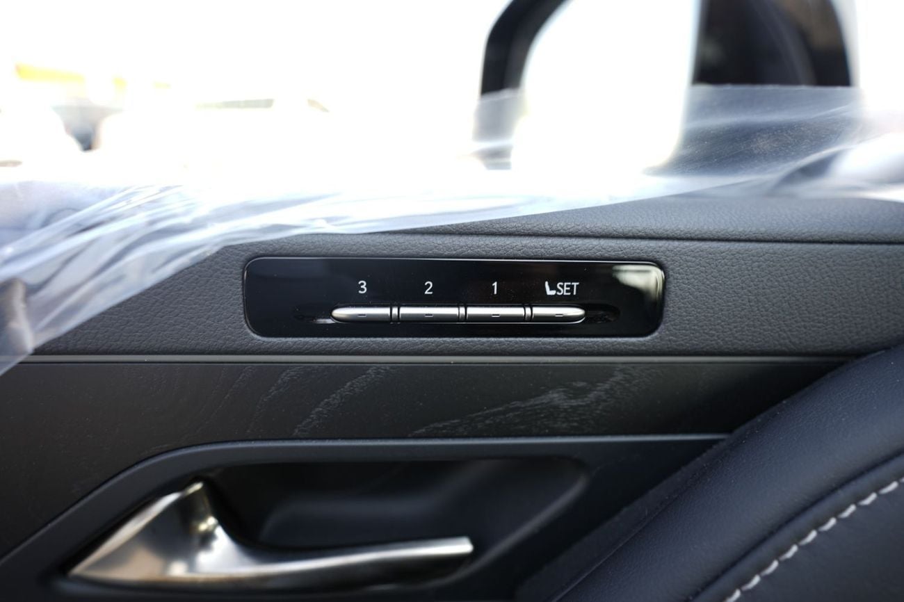 لكزس LX 600 SIGNATURE