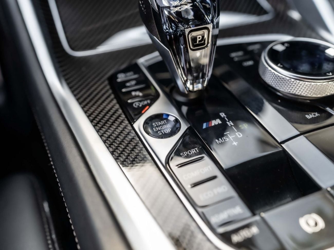 BMW X6 M 50i BMW X6 M50 2020