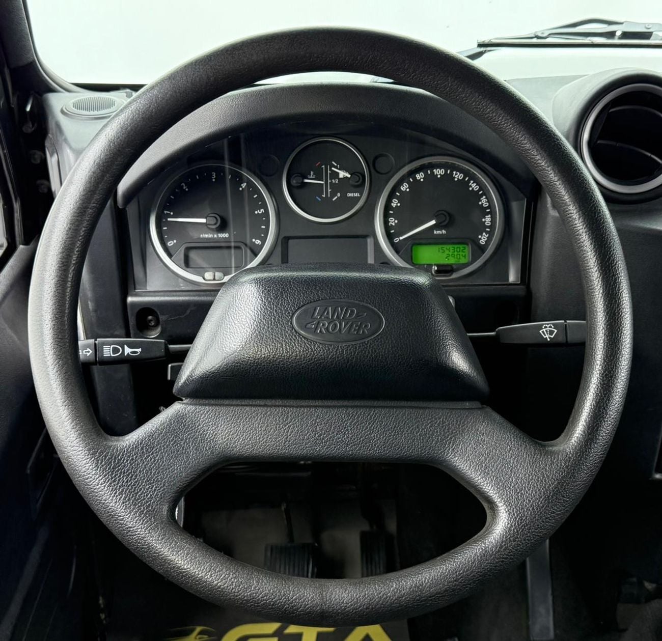 Land Rover Defender 2008 Land Rover Defender 130, Heated Seats, Snorkel, Excellent Condition, European